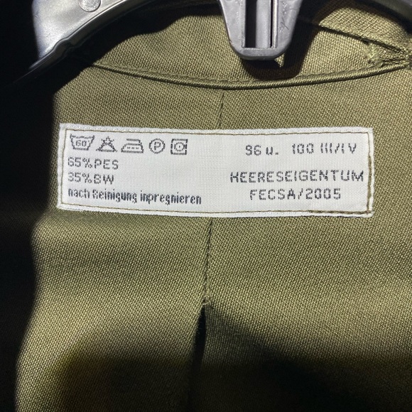 This is a genuine Austrian army field jacket. Excellent condition size medium. - Picture 2 of 4